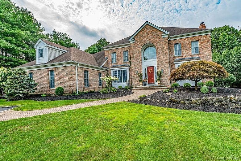 9 Fox Meadow Lane