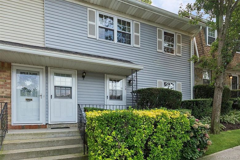9 Harbour Lane #4A