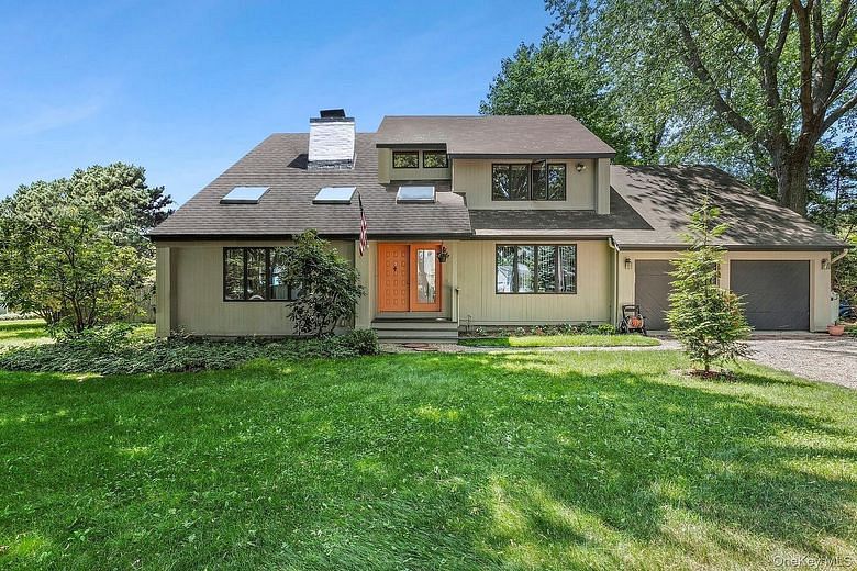 9 Hazelwood Avenue