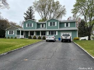 Image 1 of 18 for 9 Heather Lane in Long Island, Miller Place, NY, 11764
