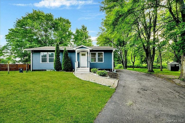 9 Hillside Close