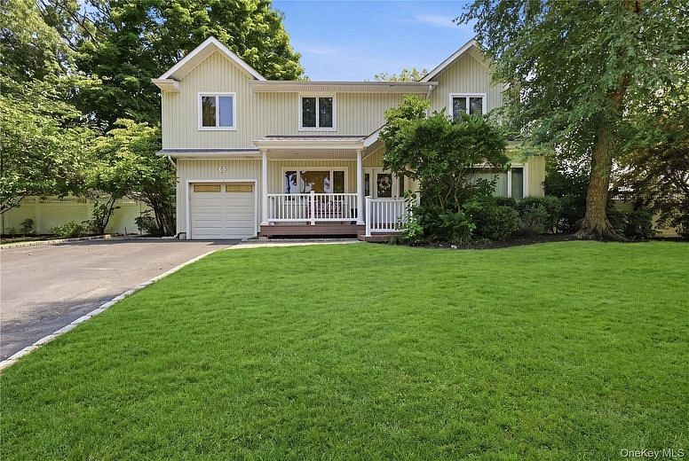 9 Mount Sinai Ave S