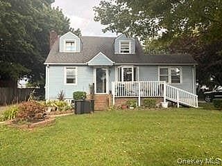 9 N Oak Street
