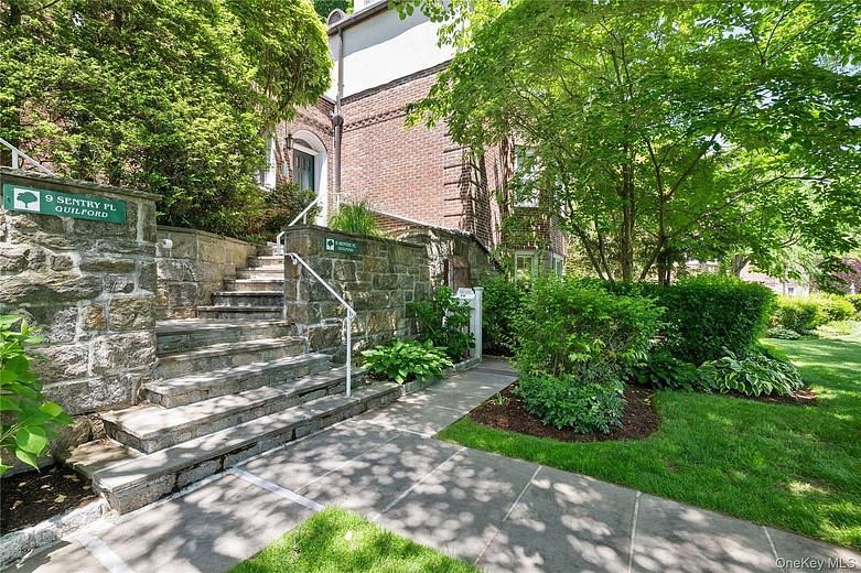 9 Sentry Place #Garden
