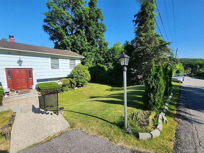 9 Westview Avenue