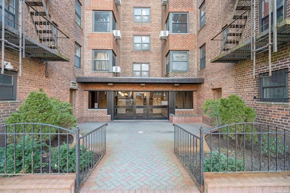 Image 1 of 17 for 90-08 32nd Avenue #509 in Queens, E. Elmhurst, NY, 11369