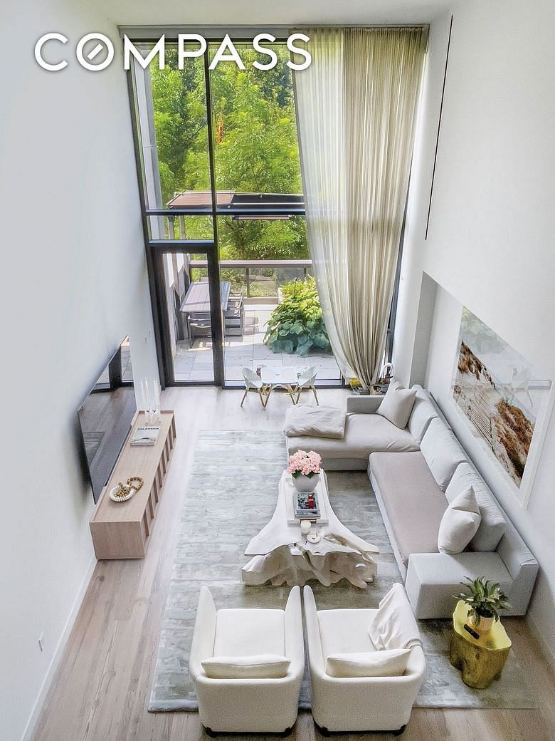 90 Furman Street #N208