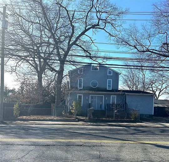 90 Jerusalem Avenue