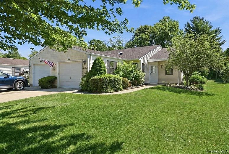 90 Knolls Drive