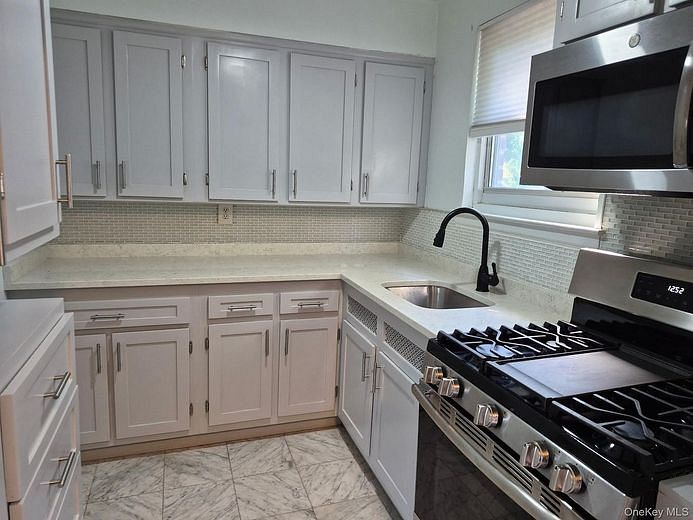 90 Spruce Street #2B