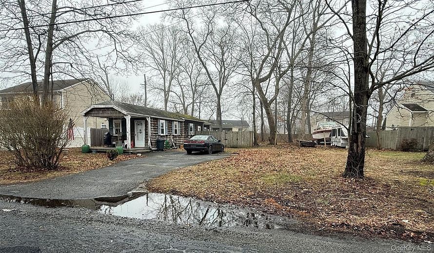 90 Wavecrest Drive