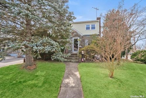 Image 1 of 25 for 90 Webster Street in Long Island, Lynbrook, NY, 11563