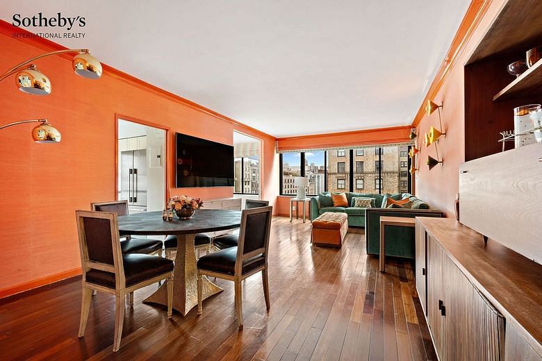900 Park Avenue #14C