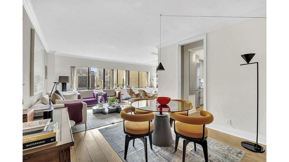 900 Park Avenue #15E