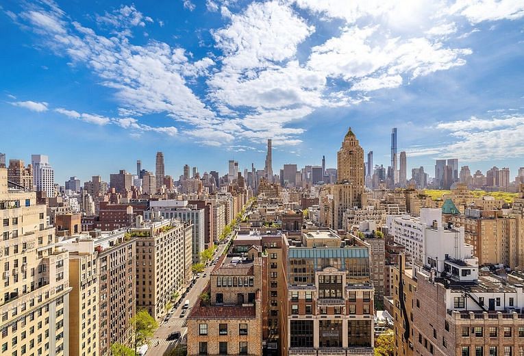900 Park Avenue #25CD