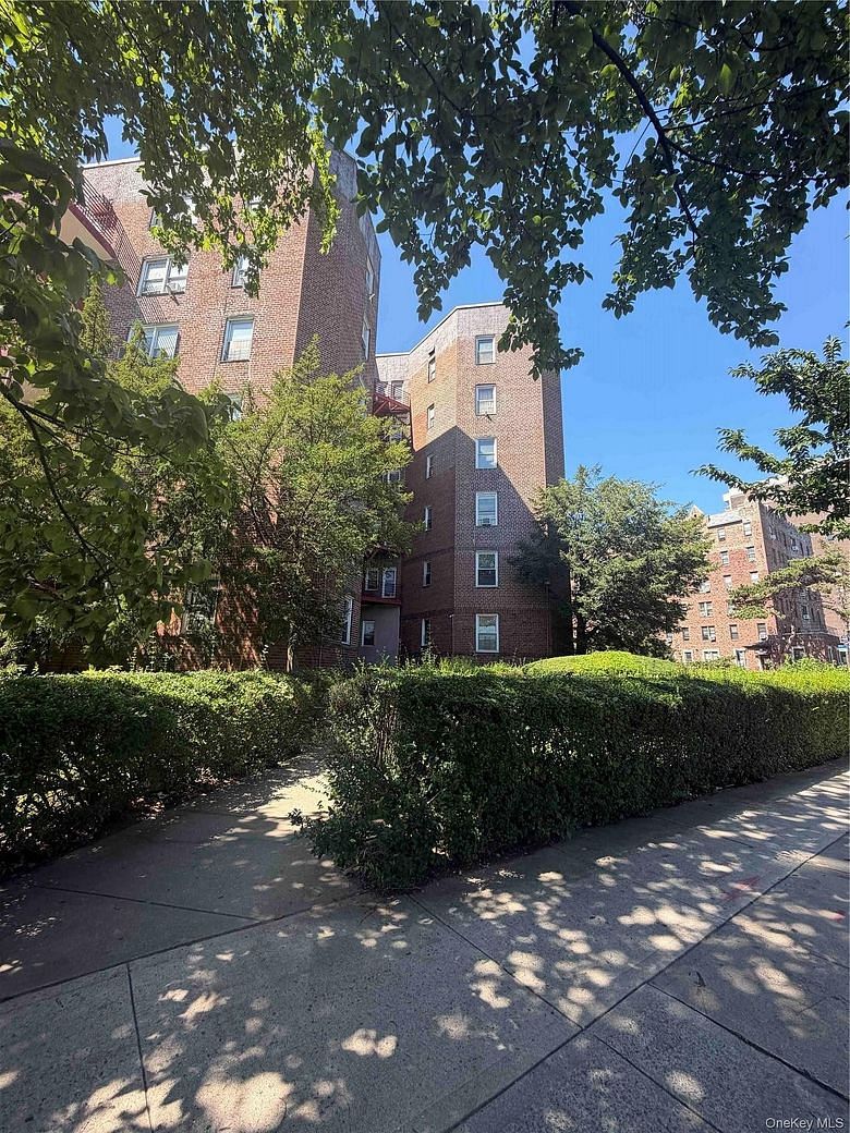 902 Ocean Parkway #3F
