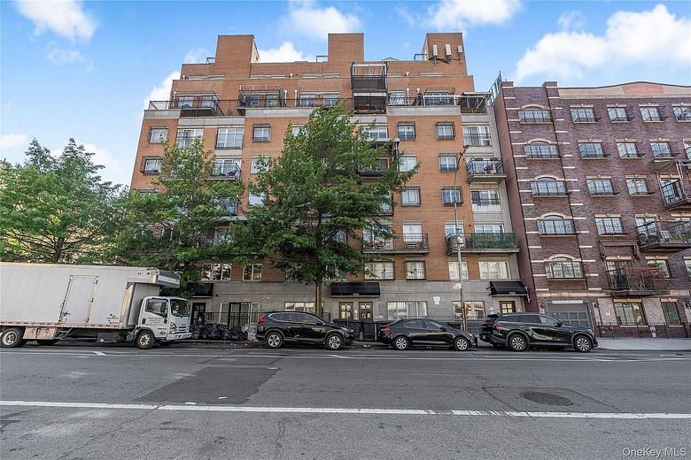 904 Bedford Avenue #1A