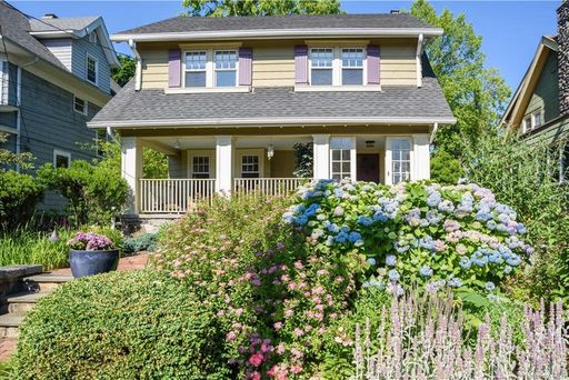 Image 1 of 19 for 136 Clove Road in Westchester, New Rochelle, NY, 10801