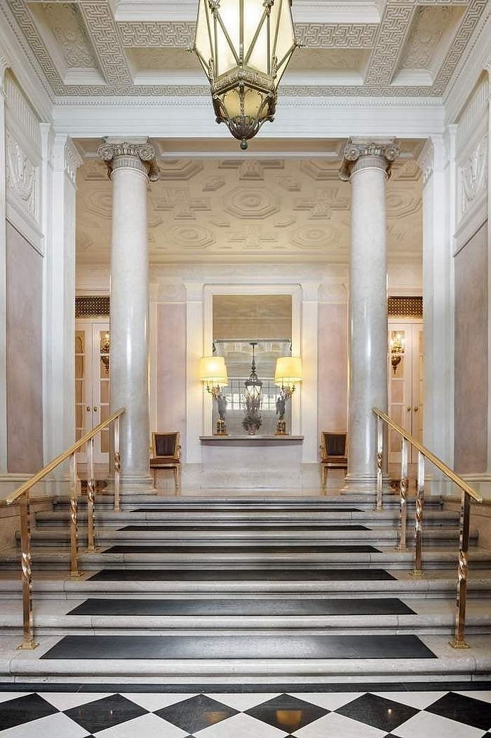 907 Fifth Avenue #5F