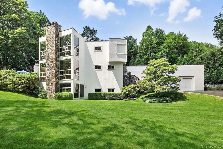 91 Chestnut Hill Lane