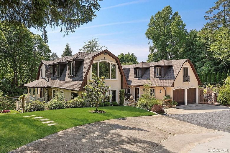 91 Crescent Beach Road