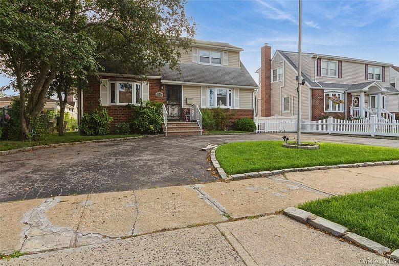 91 Grant Drive E