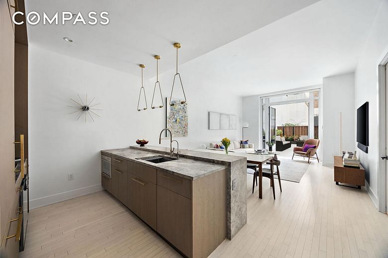 91 Leonard Street #2C