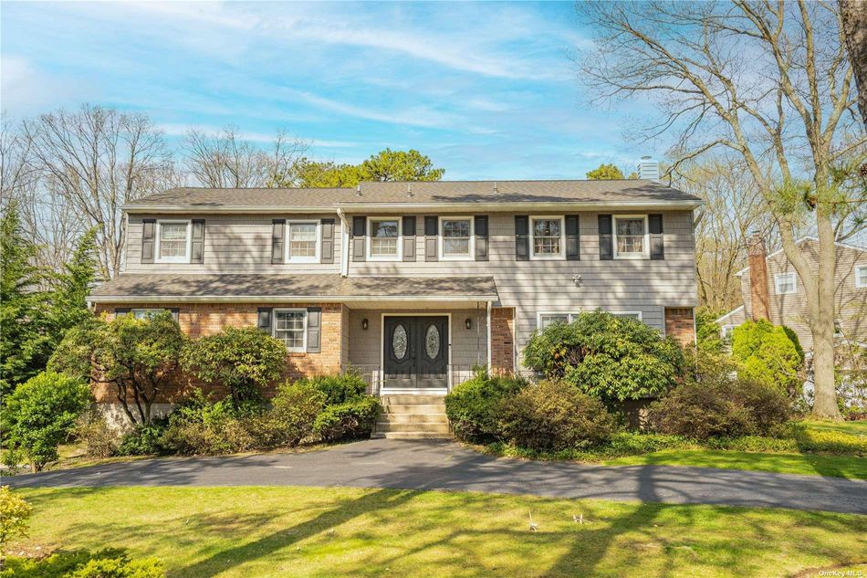 Image 1 of 29 for 91 Mcculloch Drive in Long Island, Dix Hills, NY, 11746