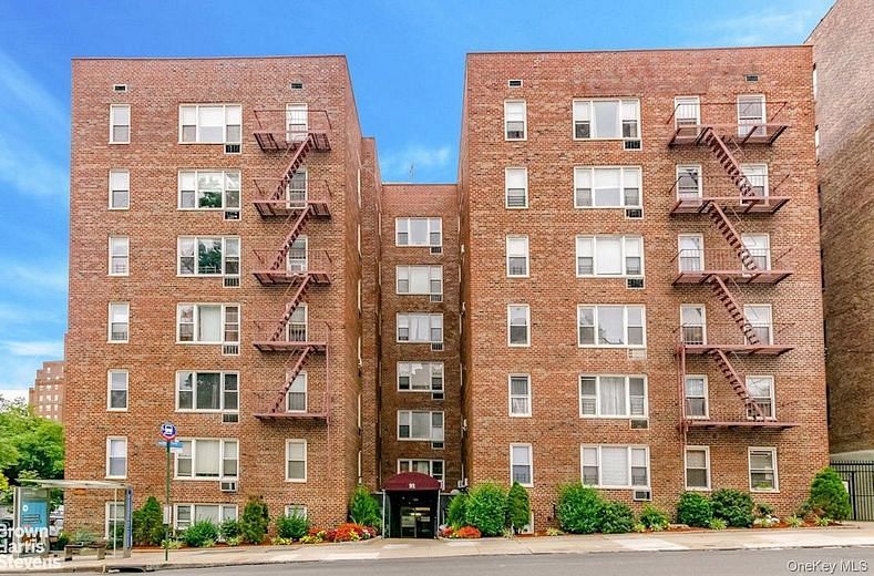 91 Van Cortlandt Avenue W #3F