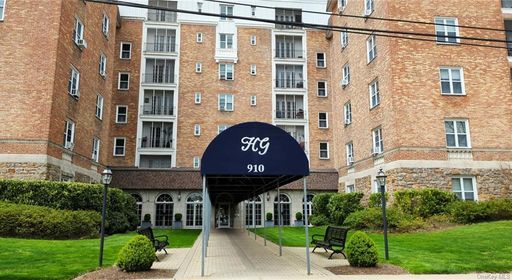 Image 1 of 22 for 910 Stuart Avenue #7C in Westchester, Mamaroneck, NY, 10543