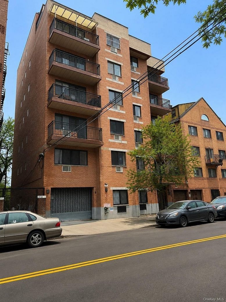 9106 Whitney Avenue #3A