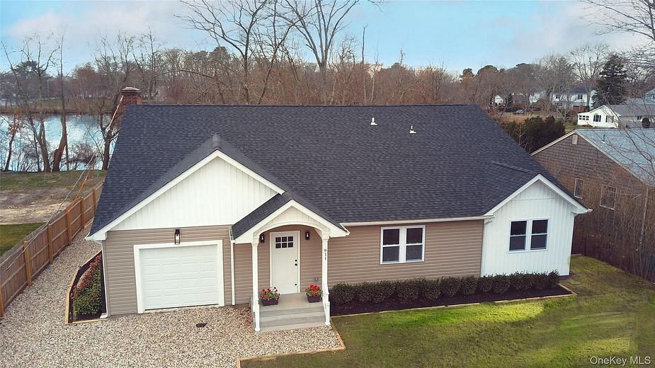 911 Ostrander Avenue