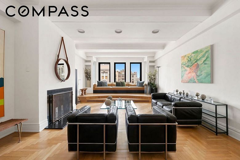 911 Park Avenue #14C