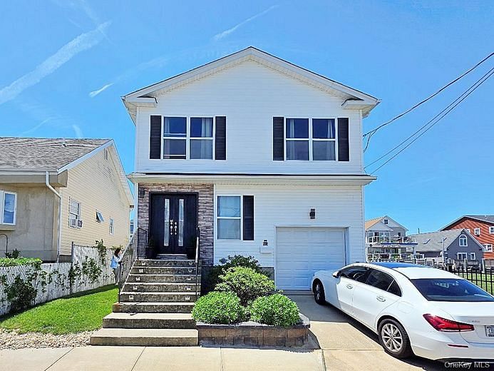 913 Arctic Street
