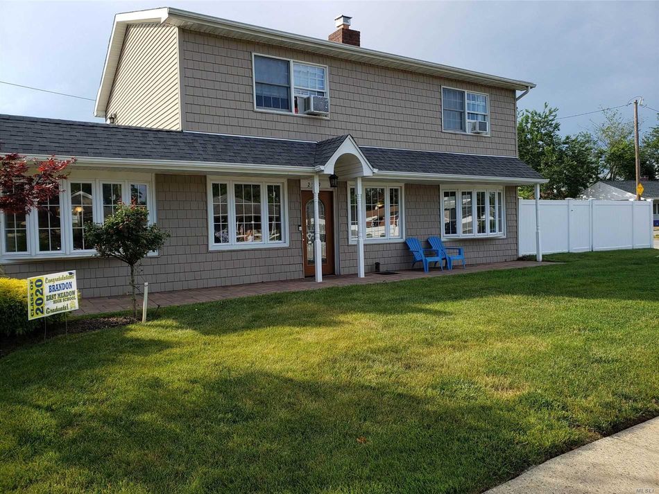 Image 1 of 34 for 2559 Cypress Ave in Long Island, East Meadow, NY, 11554