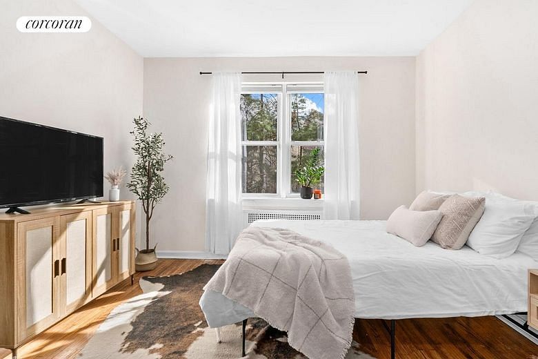 915 East 17th Street #114