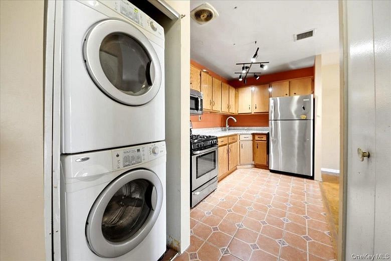 916 Union Avenue #B