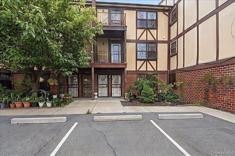 916 Union Avenue #B