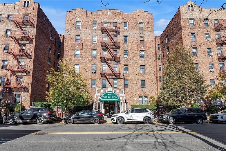 92-11 35 Avenue #5E
