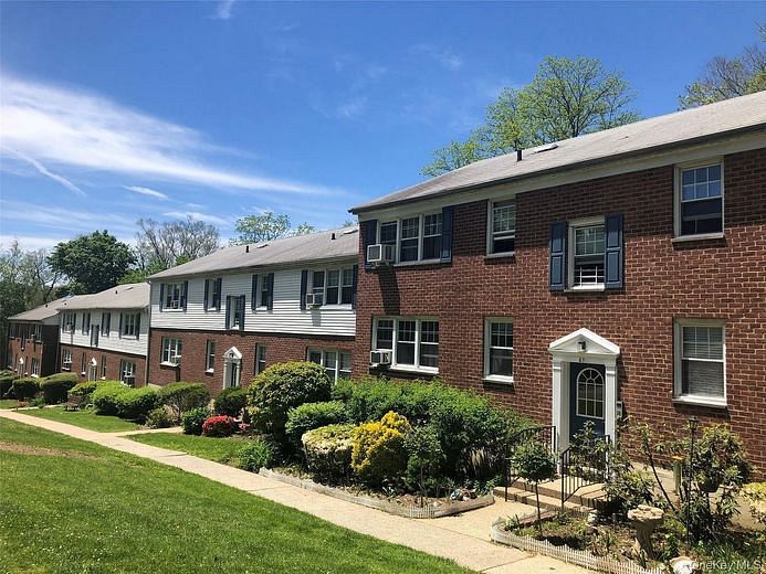 92 Underhill Avenue #1B