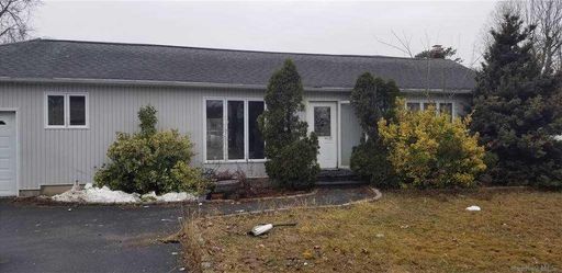 Image 1 of 21 for 886 Connetquot Avenue in Long Island, Islip Terrace, NY, 11752