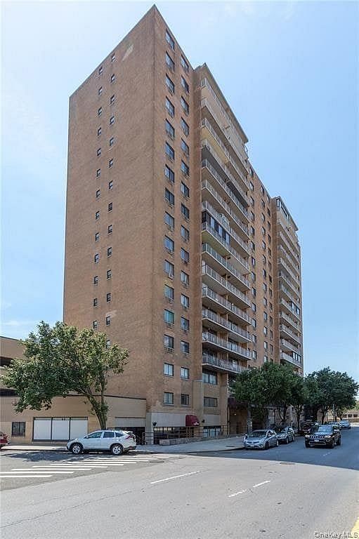 9229 Queens Boulevard #3H