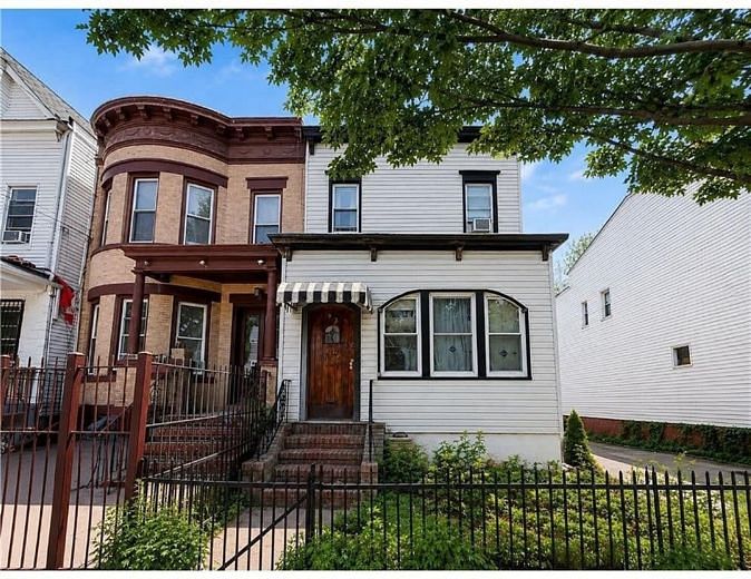 93 Linwood Street