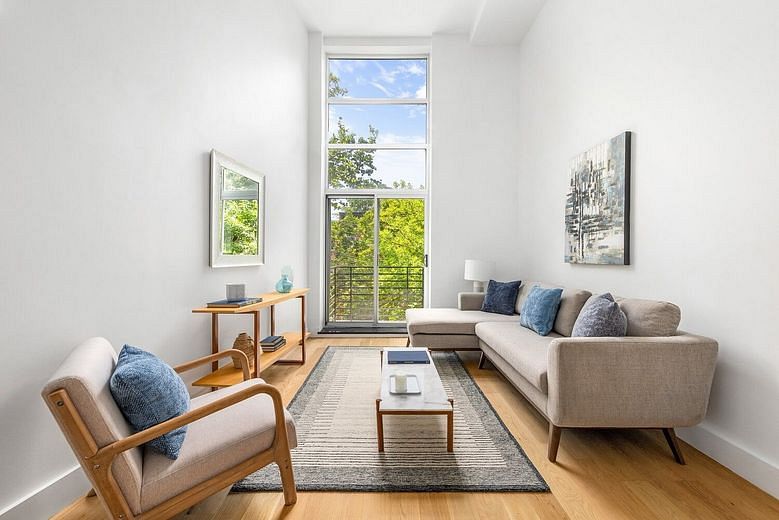 93 Waverly Avenue #3R