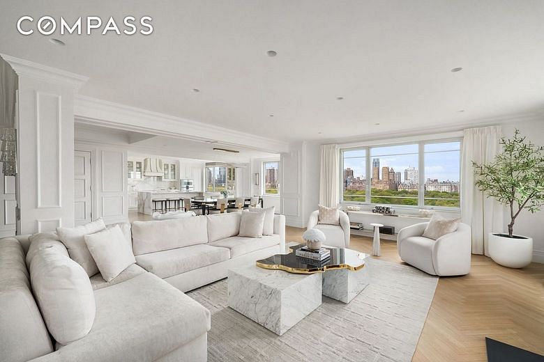 930 Fifth Avenue #18A