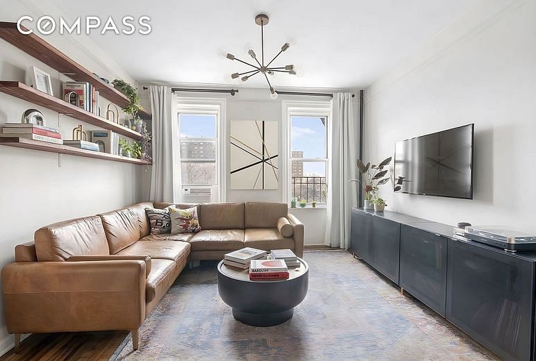 930 Saint Nicholas Avenue #54