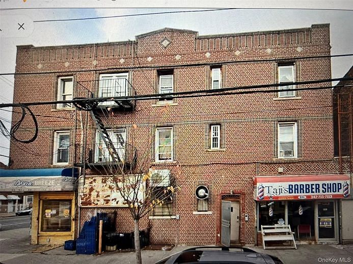 931 Thomas S Boyland Street