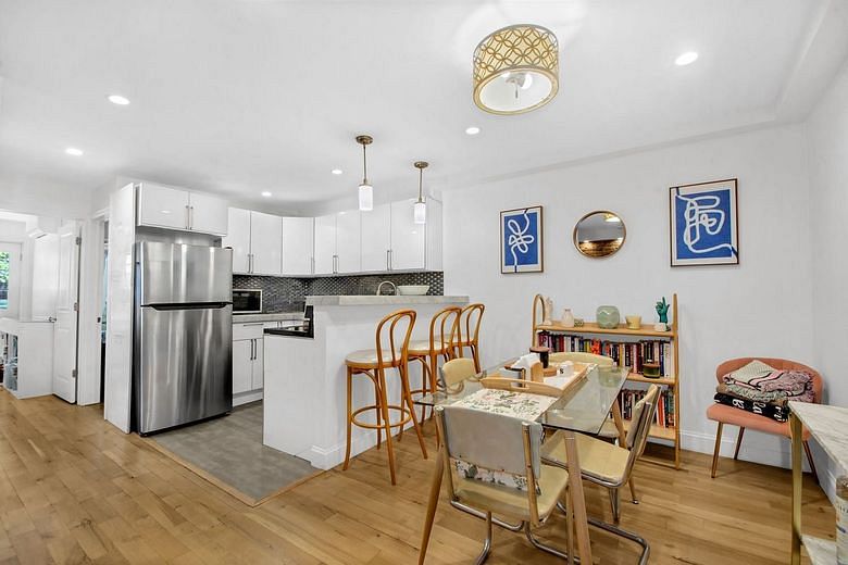 936A Lafayette Avenue #3FAM