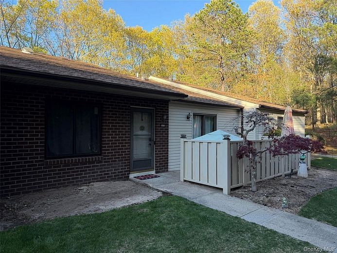 938 Skyline Drive
