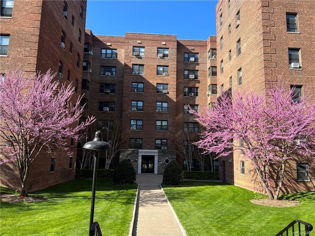 2 Fisher Drive # 309, Mount Vernon NY 10552 #209 in Westchester, Mount Vernon, NY 10552